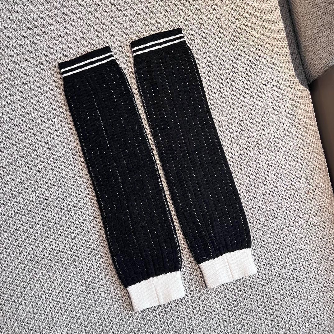 配包装【一盒一双】🆕Chane*24c早春新品 本季最火🔥爆款袜套🧦各大博主，时髦软妹人手一双😍😍穿搭必