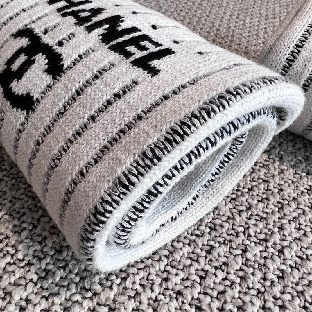 配包装【一盒一双】🆕Chane*24c早春新品 本季最火🔥爆款袜套🧦各大博主，时髦软妹人手一双😍😍穿搭必