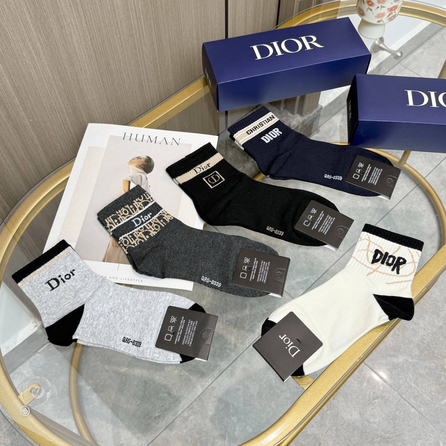 配包装【一盒五双】🌟欧美大牌 Dior迪奥 好看到爆炸欧美大牌中筒袜🔥男女款🌟潮人必不能少的专柜代购品质