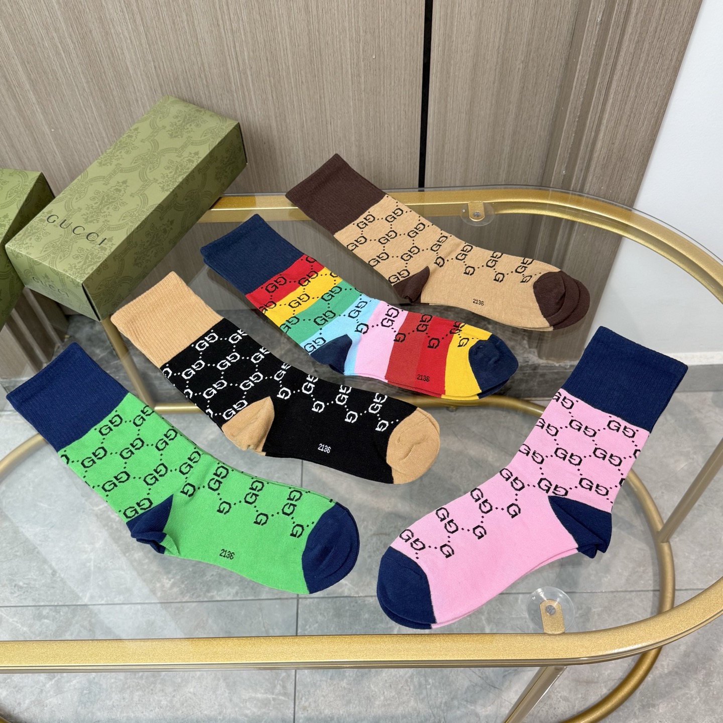 配包装【一盒五双】Gucci · 古奇❗️网红爆款出货~G家新品专柜对版袜子❗️纯棉材质织造，超级柔软舒
