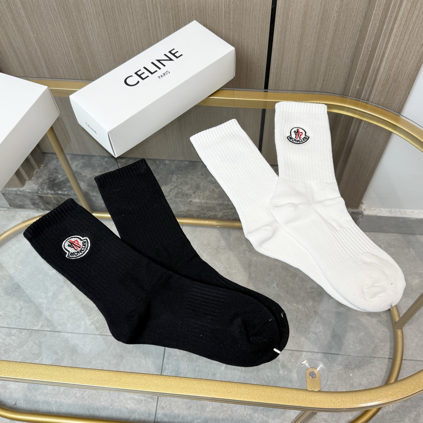 配包装【一盒二双】MONCLER · 蒙口❗️超级爆款网红袜子❗️M家官网同步刺绣字母小腿袜毛巾袜，in