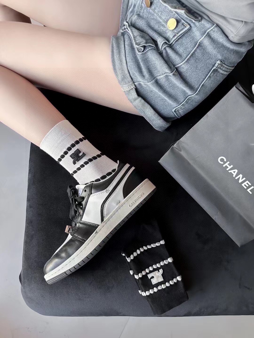 配包装【一盒四双】CELINE · 赛琳❗️高品质🔥超级爆款网红袜子❗️ce家官网同步字母中筒袜，ins