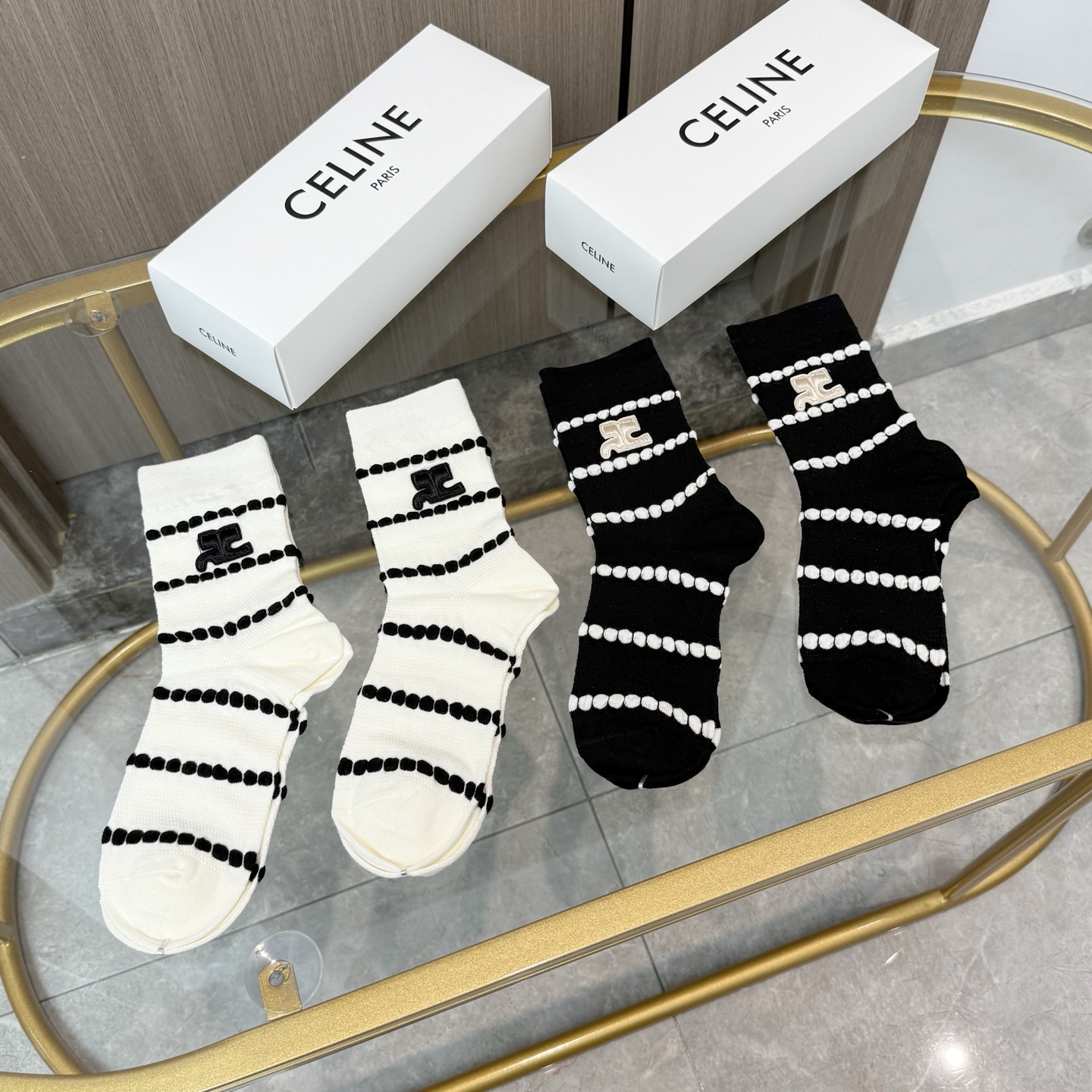配包装【一盒四双】CELINE · 赛琳❗️高品质🔥超级爆款网红袜子❗️ce家官网同步字母中筒袜，ins