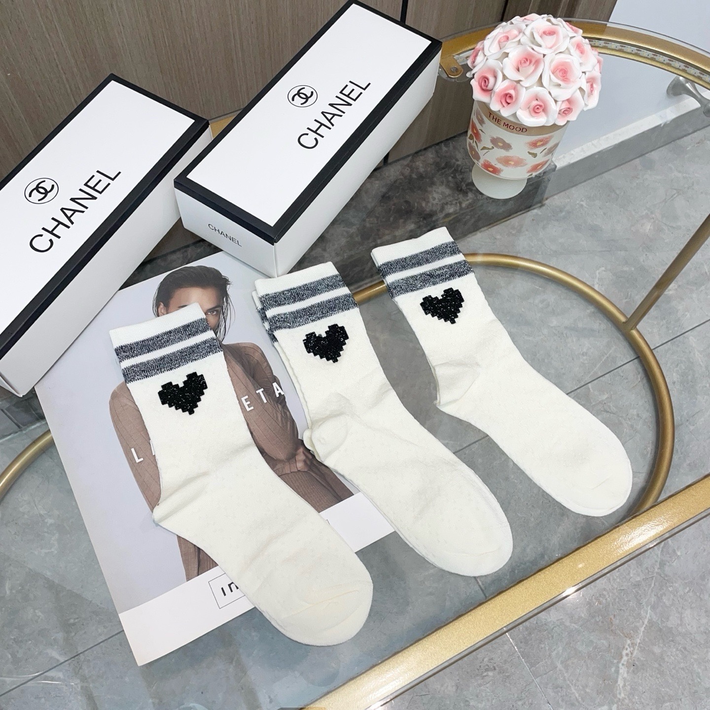 NO:542437,Packaging [One box and three pairs] AMI · A spring and summer new women's socks classic brand logo, simple and atmospheric, super beautiful in real objects, super popular small items, big brands go out on the street, trendy people must have super easy to match socks, stockings, socks19860909配包装【一盒三双】AMI · A春夏新品女款袜子经典品牌标志,简单大气,实物超漂亮,超火爆小单品,大牌出街,潮人必备超好搭袜子丝袜,袜子,socks,accessory