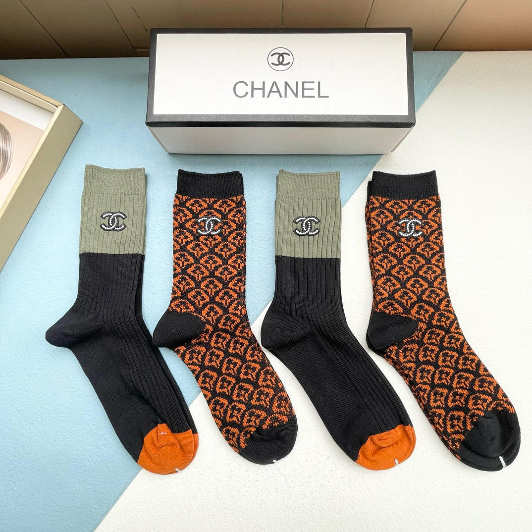 NO:584898,Comes with packaging [four pairs in a box] CHANEL · Chanel high-quality super popular Internet celebrity socks Xiaoxiangjia official website synchronized jewelry letter socks, recommended by ins star Internet celebrities, extremely popular pure cotton material, light, soft and breathable, suitable for all seasons, European and American big-name street essential socks, stockings, socks, chanel, chanel, chanel, socks19860909配包装【一盒四双】CHANEL · 香奈儿高品质超级爆款网红袜子小香家官网同步饰品字母中筒袜,ins明星网红推荐火爆至极纯棉材质,轻薄柔软透气,四季通用,欧美大牌街头必备袜子,丝袜,袜子,chanel,chanel,chanel,socks,accessory