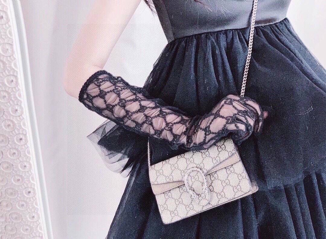 配包装【一盒一对】原版加长款🔥GUCCI 古奇 爆款 🔥官网同款原版高档GG刺绣字母蕾丝网纱手套🎉🔒🔒光