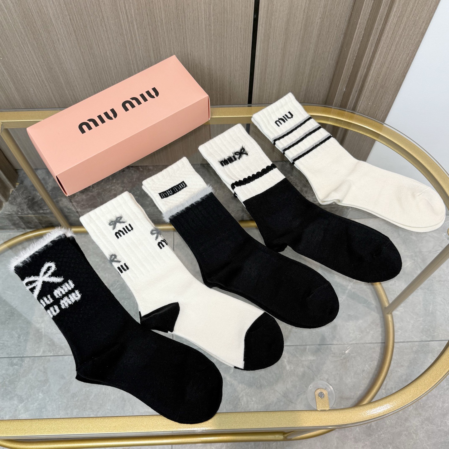 配包装【一盒四双】MIUMIU · 缪缪❗️高品质🔥超级爆款网红羊绒高筒袜子❗️MIU家官网同步刺绣字母