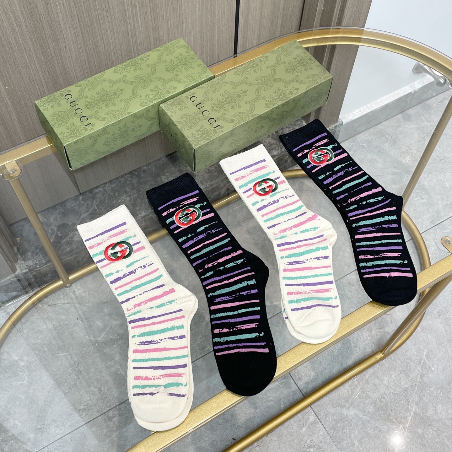 配包装【一盒四双】🔥 Gucci 古奇GG限量系列～Gucci的GG系列都没有让人失望过，这次运动风格展