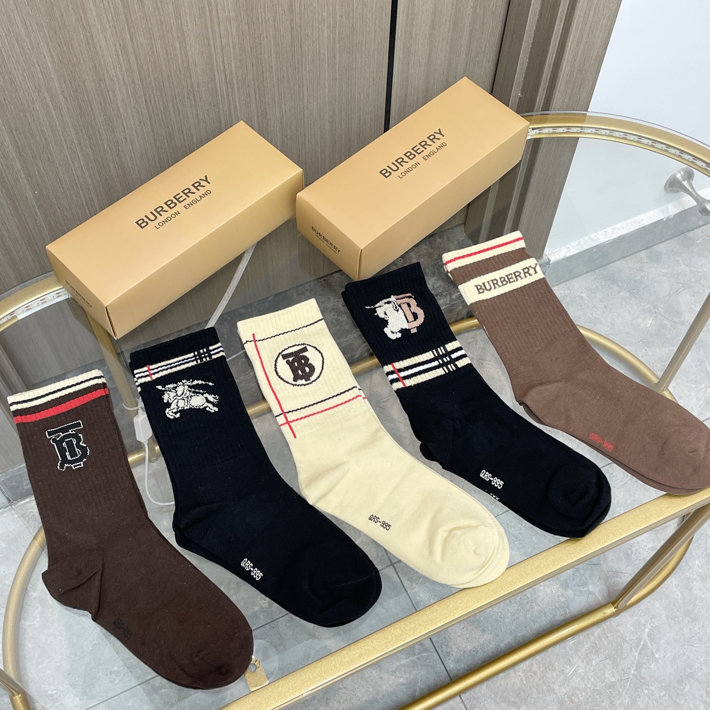 配包装【一盒五双】巴宝莉专柜最新款刺绣TB袜子❗️巴家专柜同步中长袜，经典战马网红爆款袜子INS高端潮袜