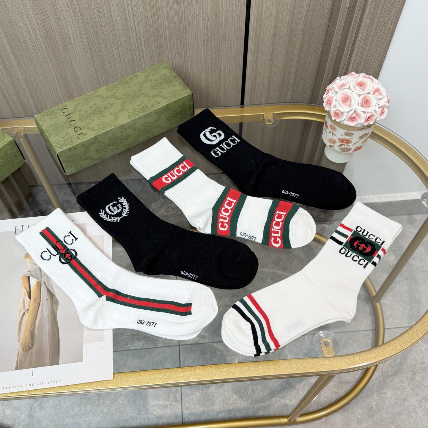 配包装【一盒五双】Gucci · 古奇❗️网红爆款出货~G家新品体香袜专柜对版字母袜子❗️纯棉材质织造，