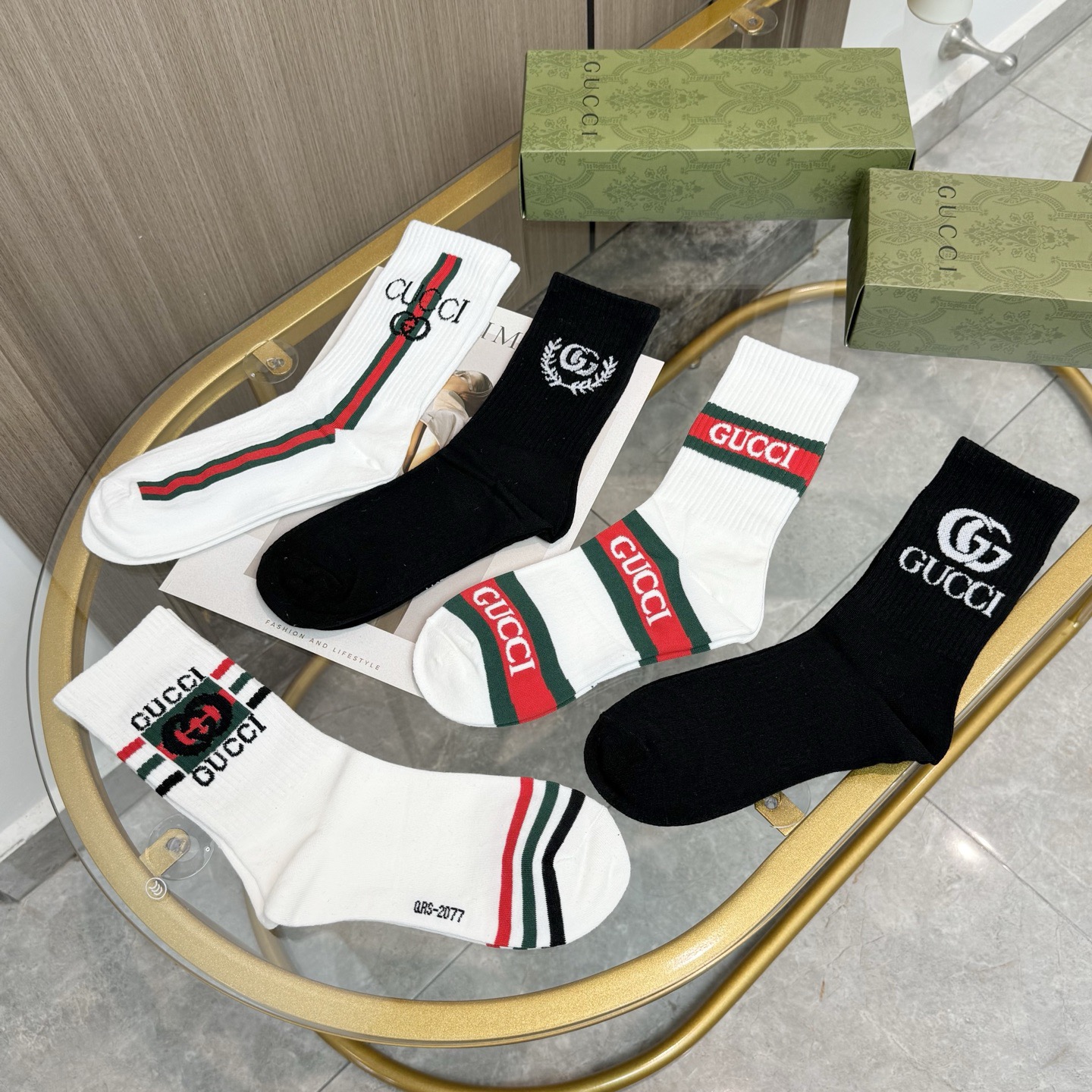 配包装【一盒五双】Gucci · 古奇❗️网红爆款出货~G家新品体香袜专柜对版字母袜子❗️纯棉材质织造，