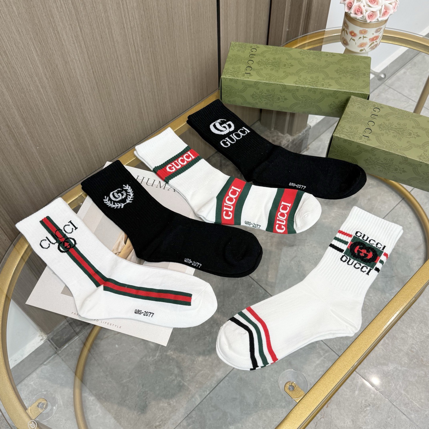 配包装【一盒五双】Gucci · 古奇❗️网红爆款出货~G家新品体香袜专柜对版字母袜子❗️纯棉材质织造，