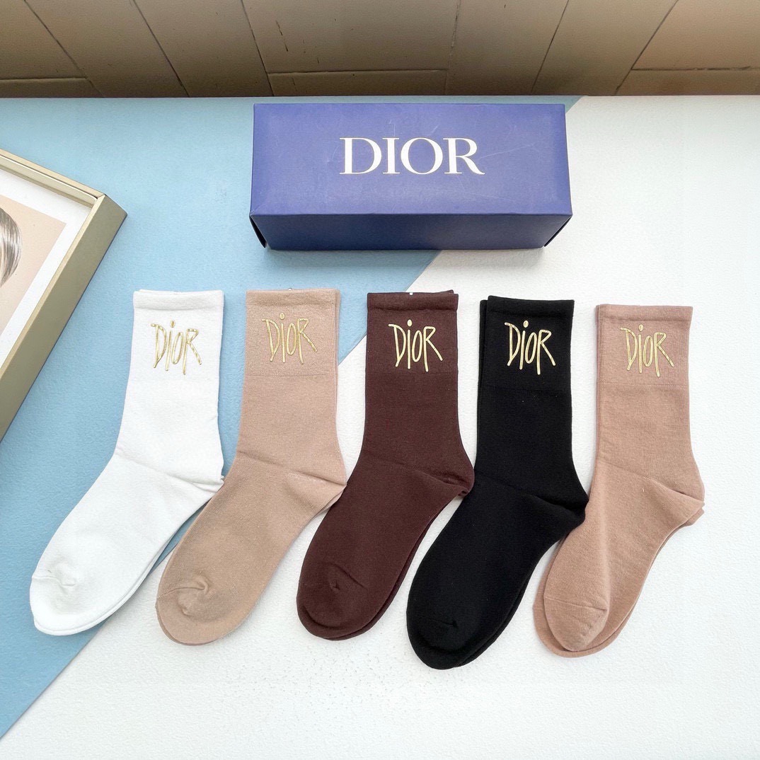 配包装【一盒五双】DIOR · 迪奥 D 家新品烫金纯黑短筒男女款袜子❗️专柜同步长袜，超级经典的D家标