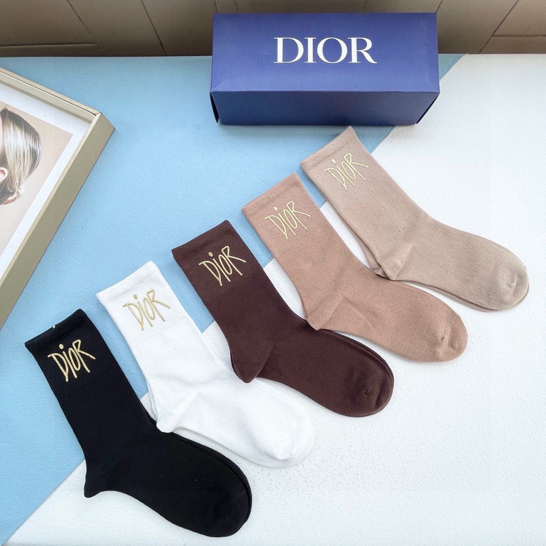 配包装【一盒五双】DIOR · 迪奥 D 家新品烫金纯黑短筒男女款袜子❗️专柜同步长袜，超级经典的D家标