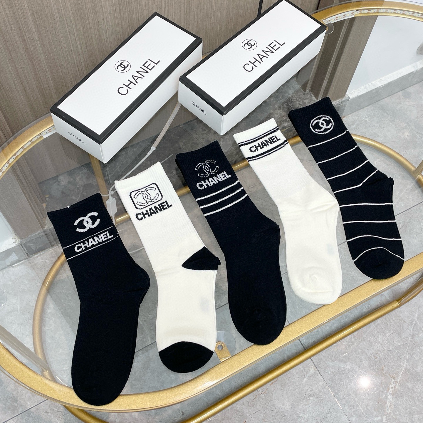 配包装【一盒五双】CHANEL · 香奈儿❗️高品质🔥超级爆款网红袜子❗️小香家官网同步字母中筒袜，in
