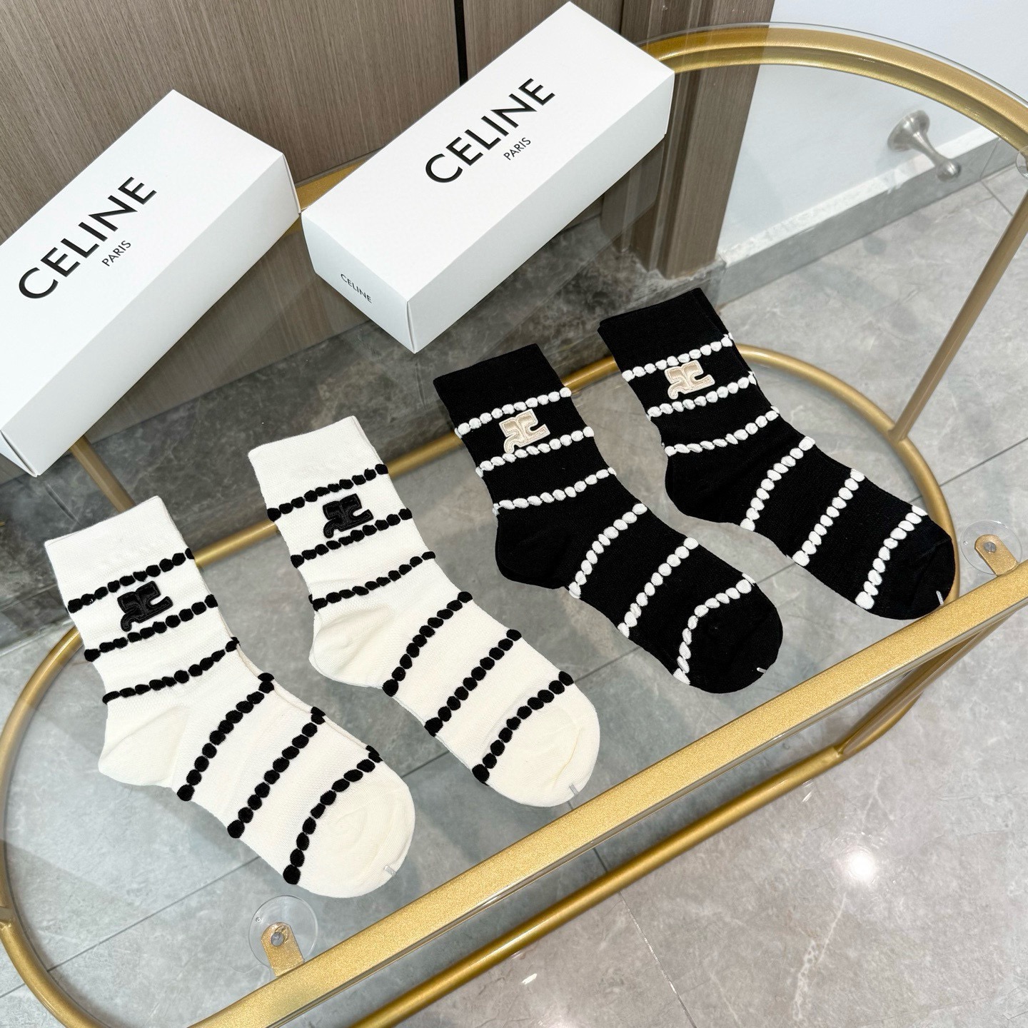 配包装【一盒四双】CELINE · 赛琳❗️高品质🔥超级爆款网红袜子❗️ce家官网同步字母中筒袜，ins