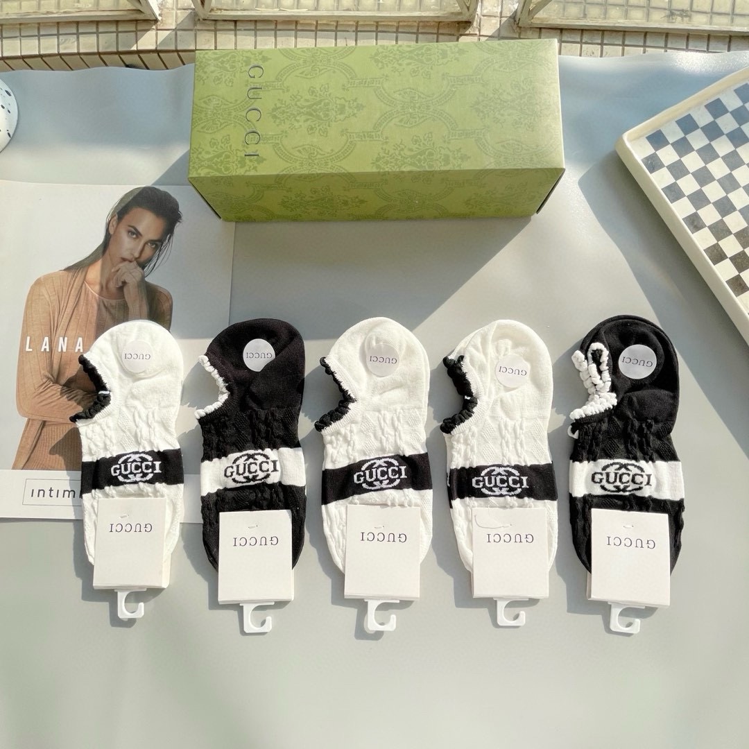 配包装【一盒五双】🌟Gucci 古奇 好看到爆炸欧美大牌短筒袜🔥🌟潮人必不能少的专柜代购品质 短筒袜子 