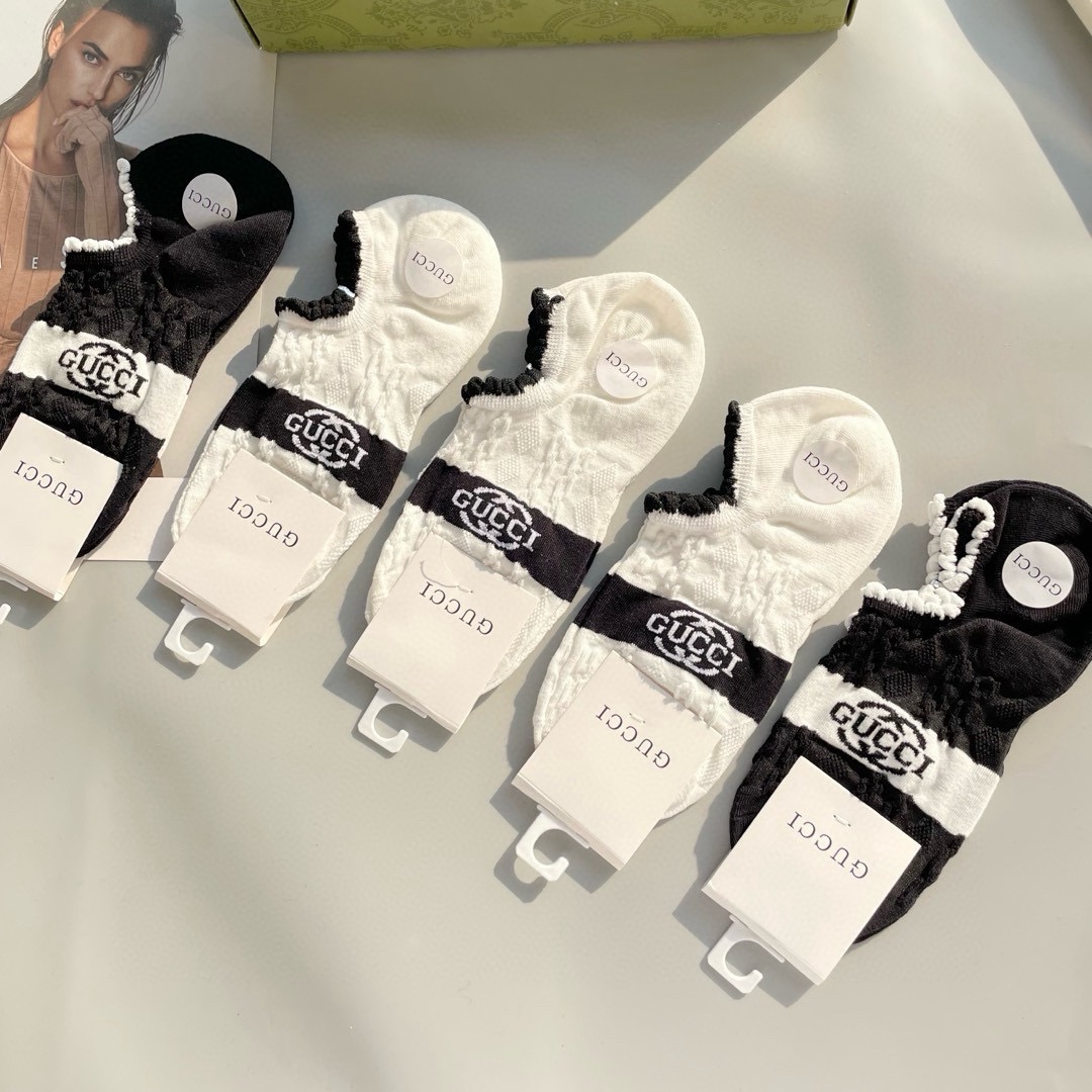 配包装【一盒五双】🌟Gucci 古奇 好看到爆炸欧美大牌短筒袜🔥🌟潮人必不能少的专柜代购品质 短筒袜子 
