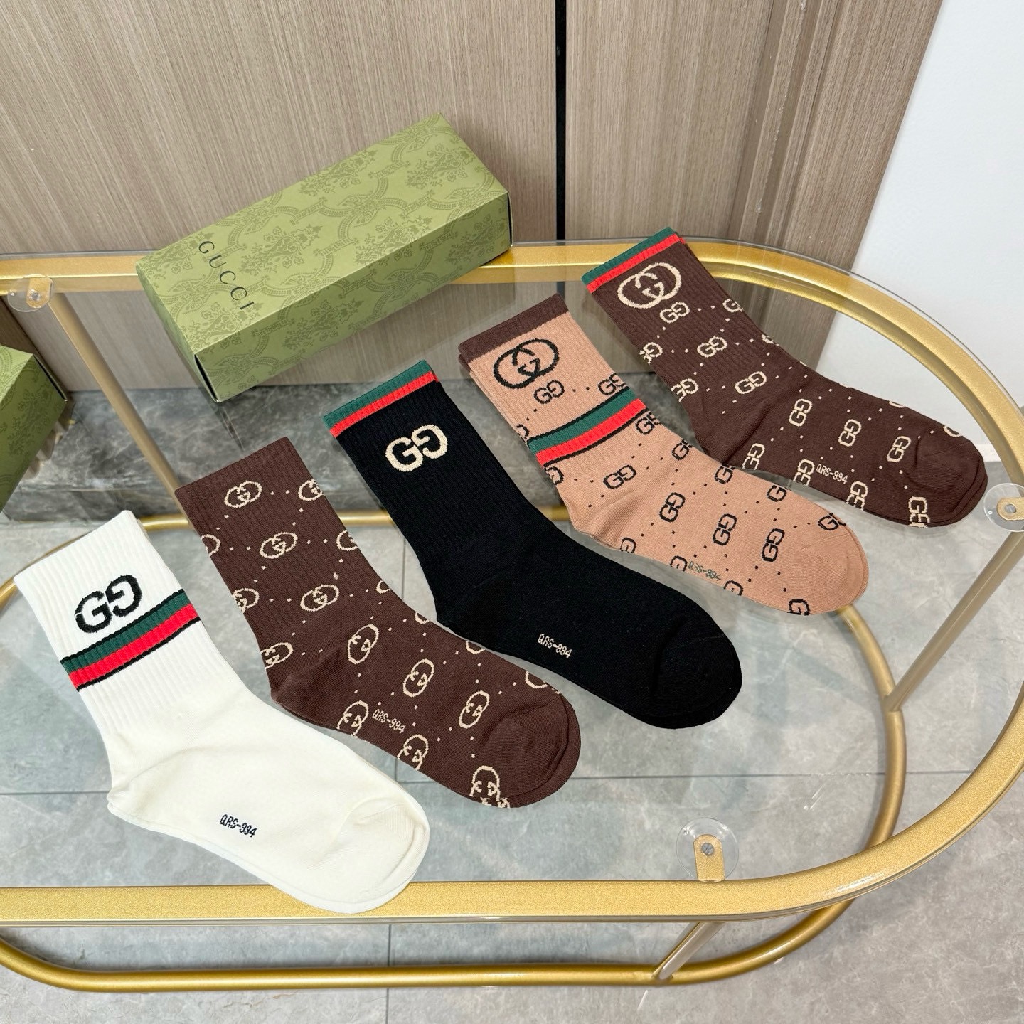 配包装【一盒五双】Gucci · 古奇❗️网红爆款出货~G家新品体香袜专柜对版字母袜子❗️纯棉材质织造，