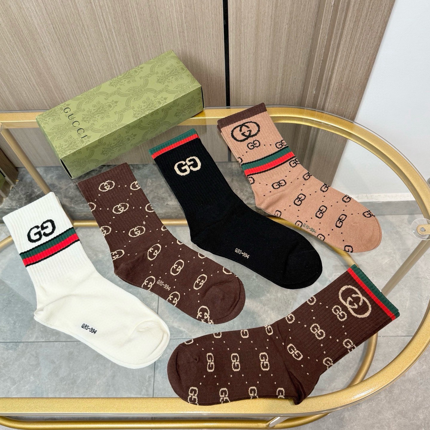 配包装【一盒五双】Gucci · 古奇❗️网红爆款出货~G家新品体香袜专柜对版字母袜子❗️纯棉材质织造，