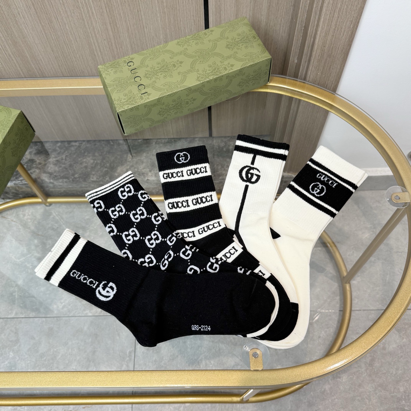 配包装【一盒五双】Gucci · 古奇❗️网红爆款出货~G家新品专柜对版袜子❗️纯棉材质织造，超级柔软舒