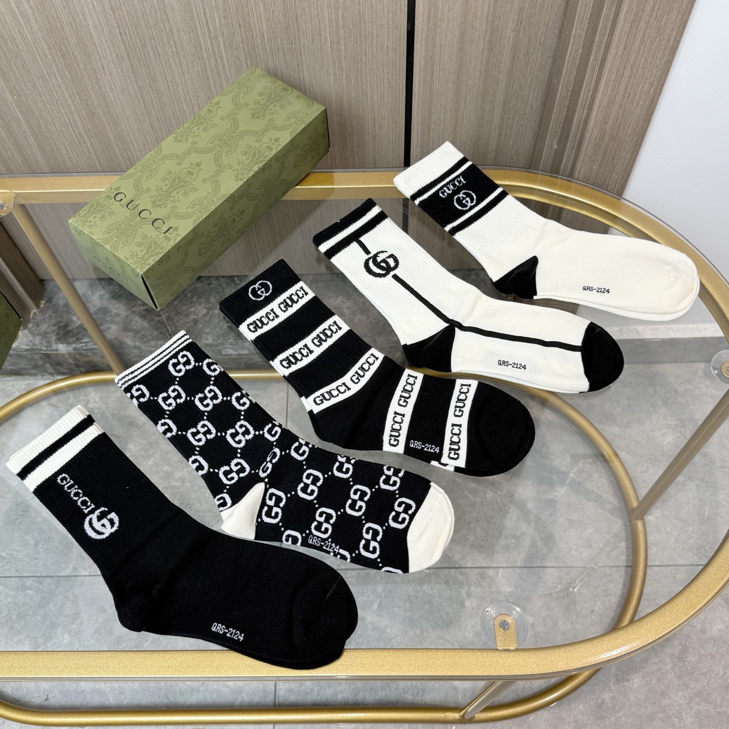 配包装【一盒五双】Gucci · 古奇❗️网红爆款出货~G家新品专柜对版袜子❗️纯棉材质织造，超级柔软舒