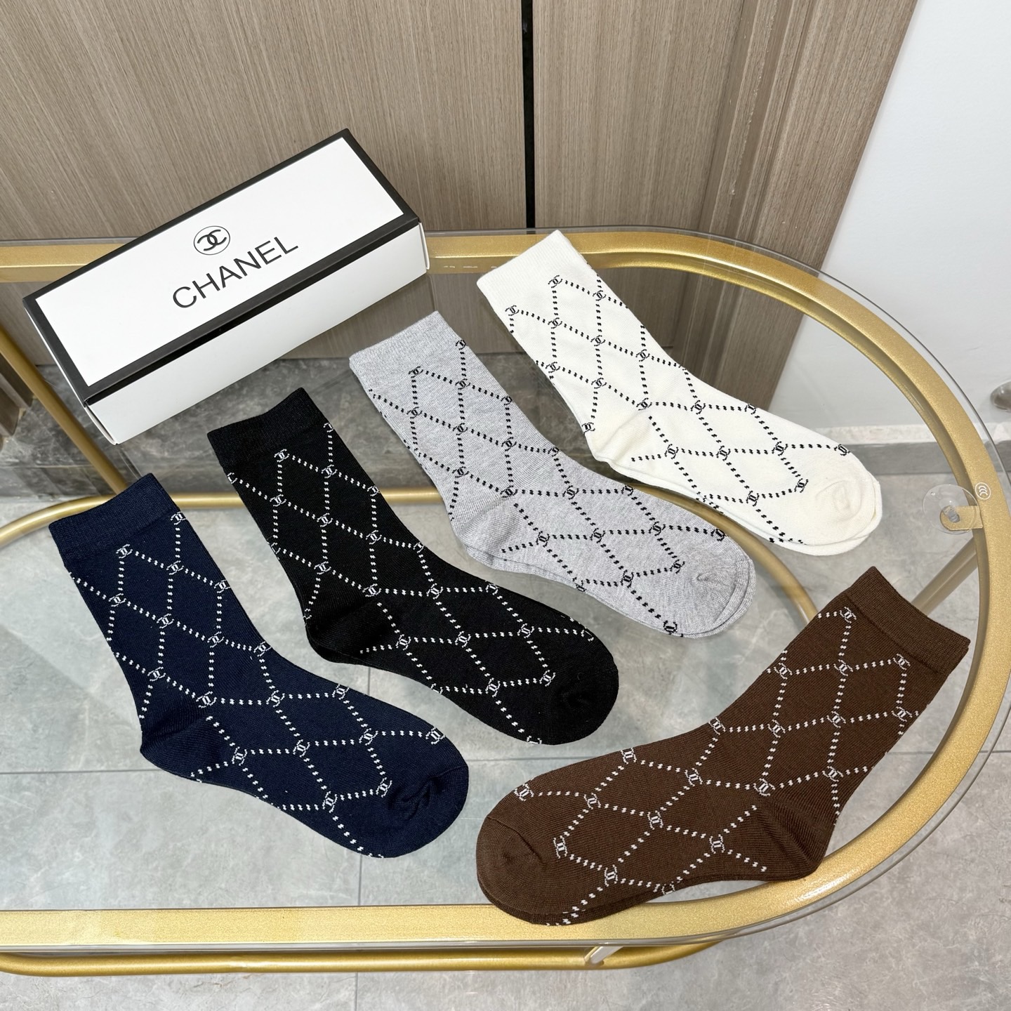 【一盒五双】配包装 CHANEL香奈儿高版本 ～好看到爆炸小香 袜子🔥羊绒袜，超软糯🔥🔥潮人必不能少的C