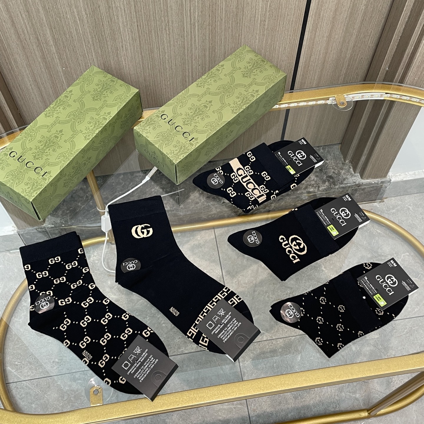 配包装【一盒五双】🌟Gucci 古奇 好看到爆炸欧美大牌中筒袜🔥🌟潮人必不能少的专柜代购品质 中筒袜子 