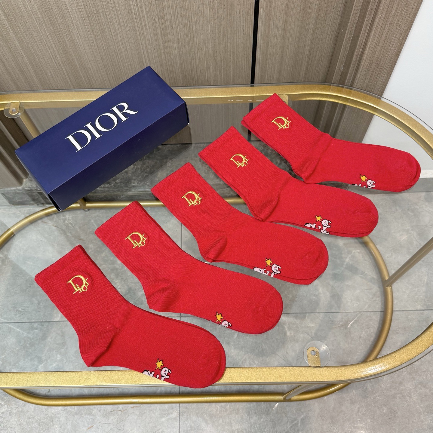 配包装【一盒五双】✨DIOR 古奇🔥红红火火过年袜💓专柜同款字母 男女款刺绣高筒袜子❗️专柜同步上新，超