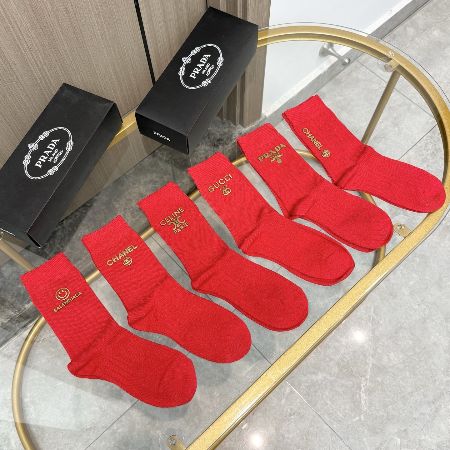 NO:618752,Comes with packaging [six pairs in a box] popular Chinese New Year socks from big European and American brands, mid-length socks with the same letter ornaments from the official website!  The abbreviation of the Luokou jewelry brand is decorated with letters ins, and the counters are synchronized with socks and socks. Big brands are out on the street. Fashionable people must have super matching socks, stockings, socks, and socks.19860909配包装【一盒六双】欧美大牌红红火火过年袜 官网同款字母饰品中长款袜子！罗口饰品品牌简称字母ins装饰,专柜同步筒袜袜子,大牌出街,潮人必备超好搭袜子,丝袜,袜子,socks,accessory