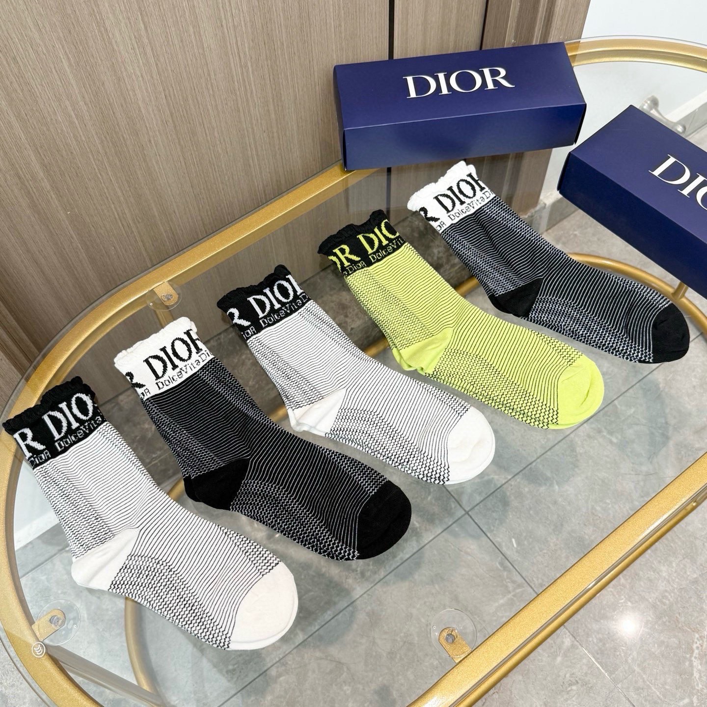 配包装【一盒五双】🌟欧美大牌 Dior迪奥 好看到爆炸欧美大牌高筒袜🔥男女款🌟潮人必不能少的专柜代购品质