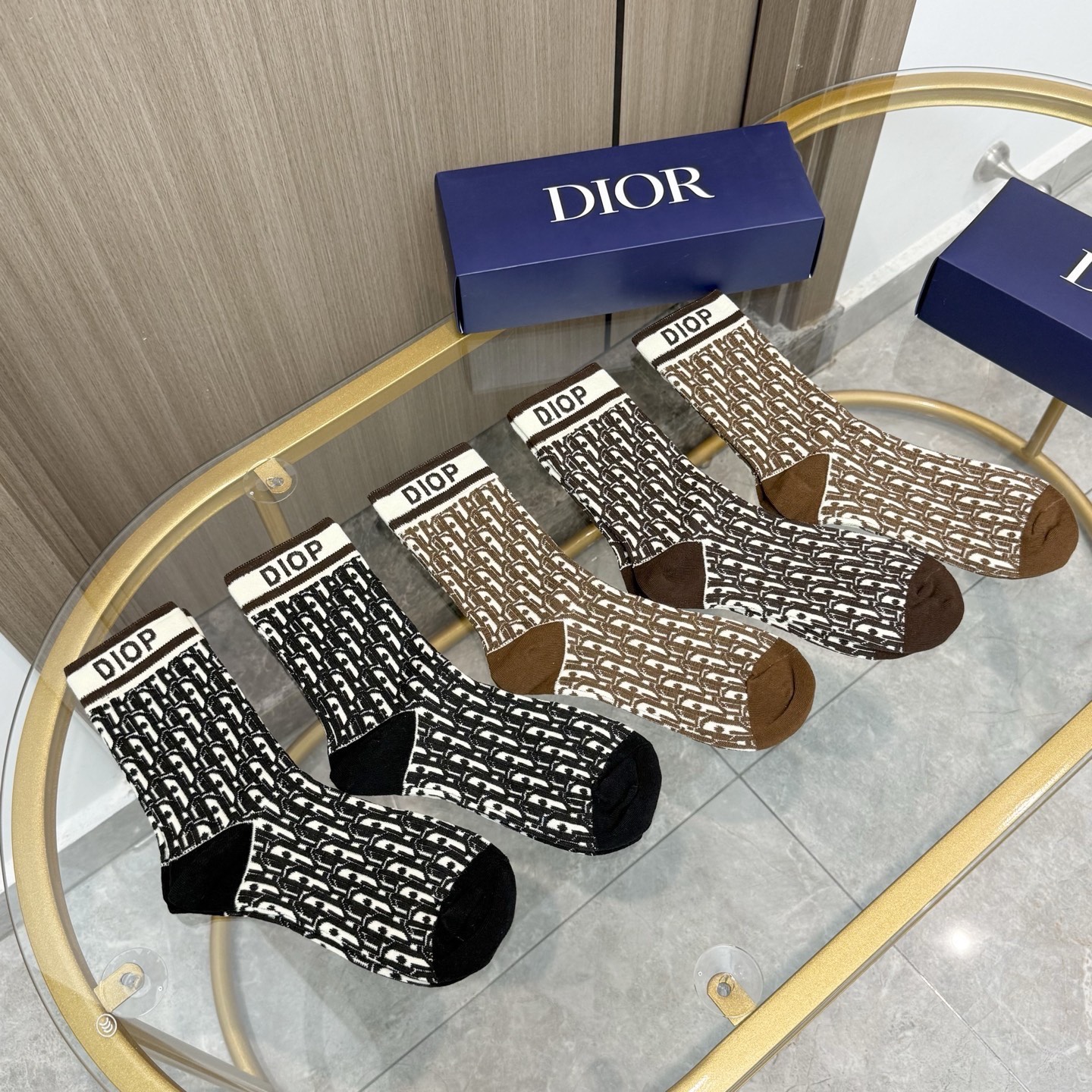 配包装【一盒五双】🌟欧美大牌 Dior迪奥 好看到爆炸欧美大牌高筒袜🔥男女款🌟潮人必不能少的专柜代购品质