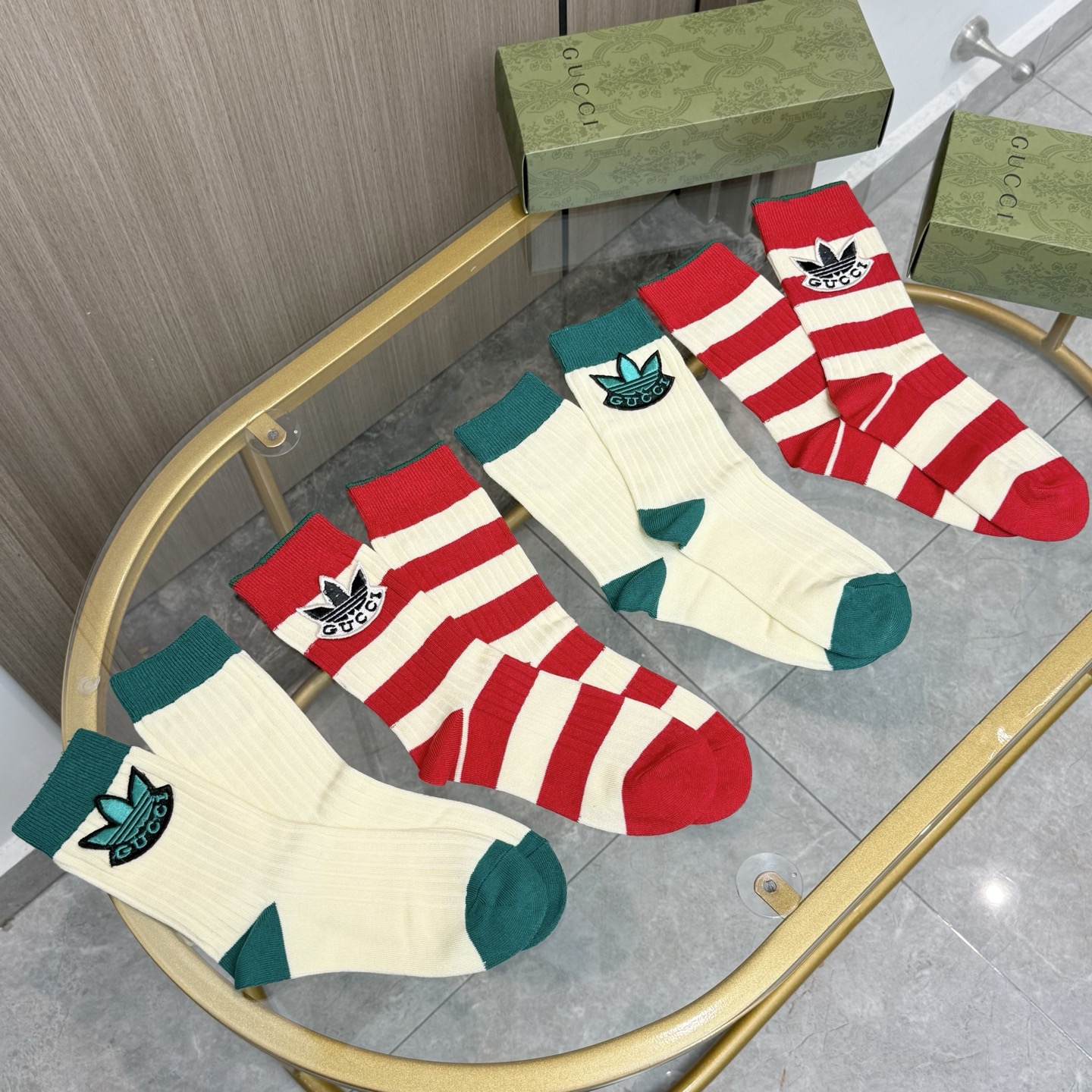 配包装【一盒四双】🔥 Gucci 古奇GG限量系列～Gucci的GG系列都没有让人失望过，这次运动风格展