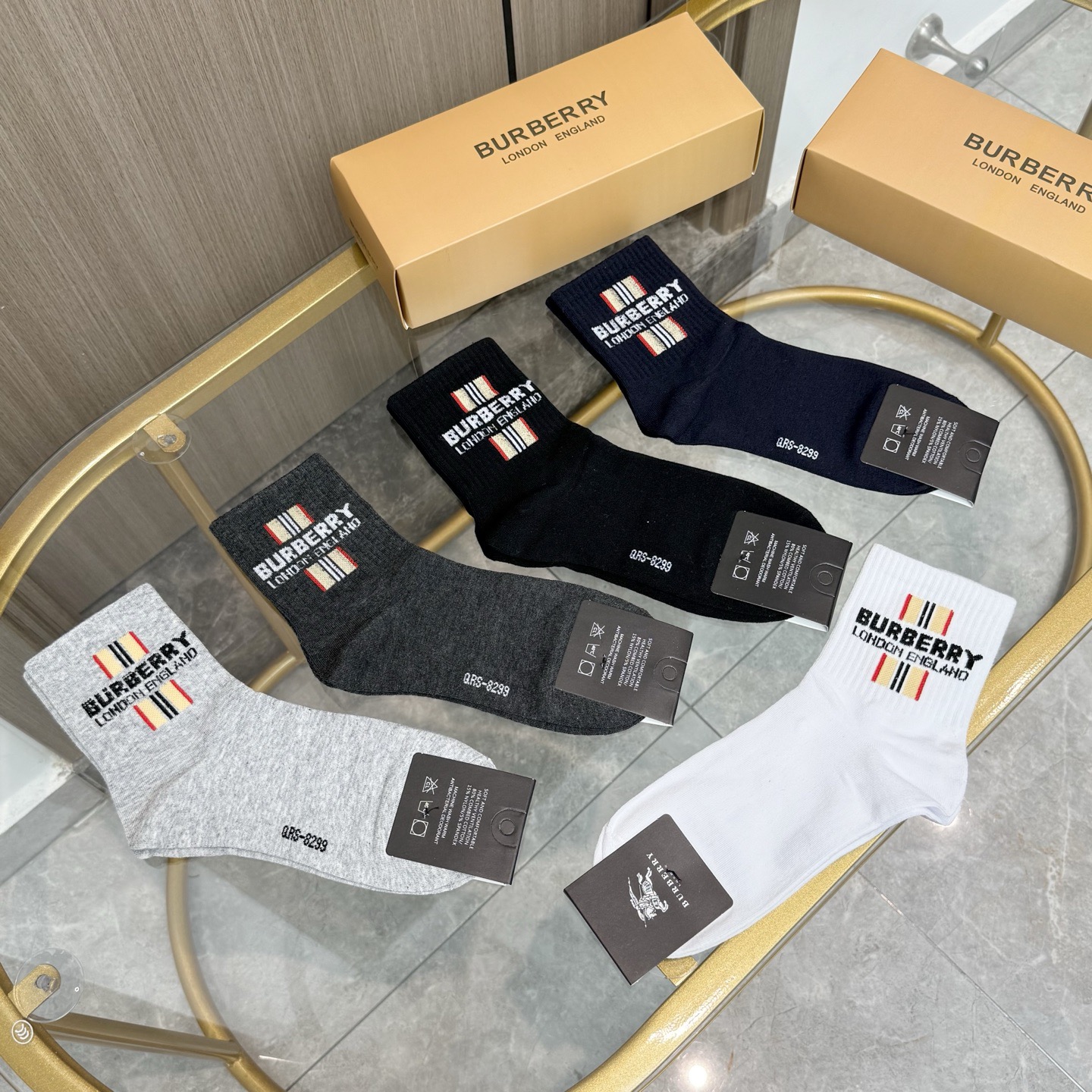配包装【一盒五双】巴宝莉专柜最新款巴格中筒袜子❗️巴家专柜同步中筒袜，经典网红爆款袜子INS高端潮袜超抢