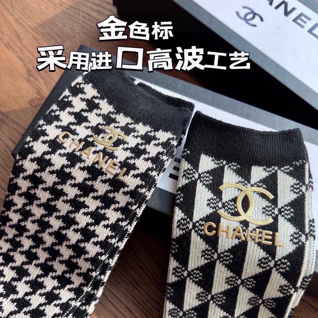 配包装【一盒五双】CHANEL香奈儿 🔥火爆全网小香中筒袜 💓小香风中古风永恒的经典手感柔软上脚舒适透气