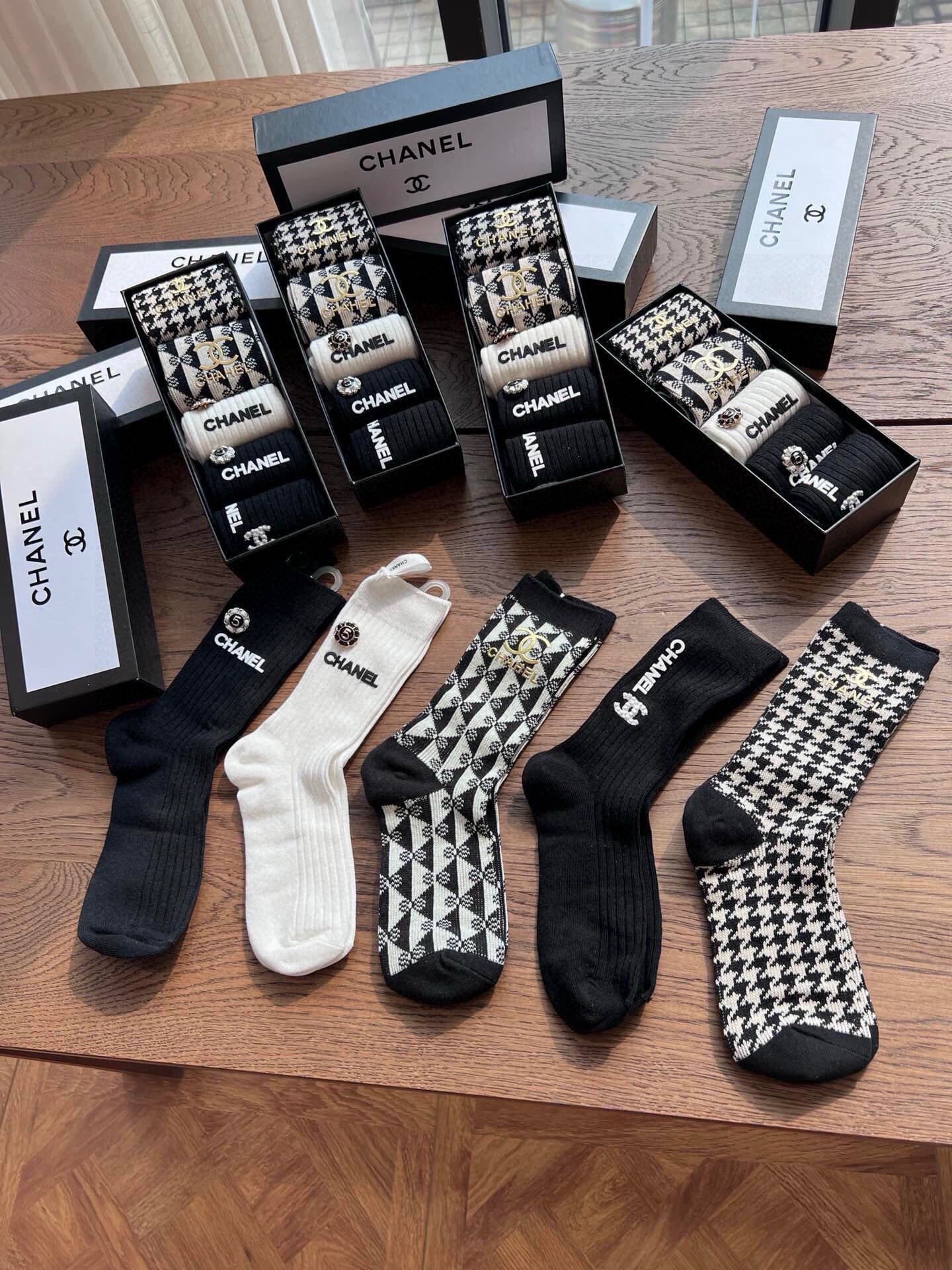 配包装【一盒五双】CHANEL香奈儿 🔥火爆全网小香中筒袜 💓小香风中古风永恒的经典手感柔软上脚舒适透气