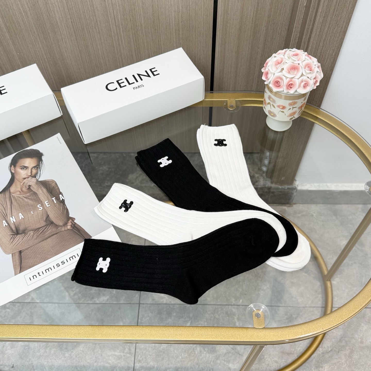 配包装【一盒四双】CELINE · 赛琳❗️高品质🔥超级爆款网红袜子❗️小香家官网同步烫印字母中筒袜，i
