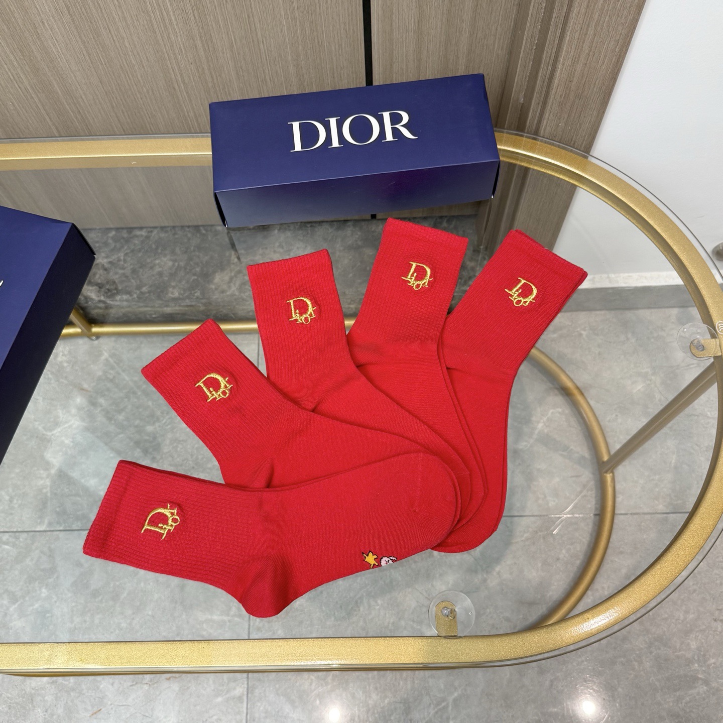 配包装【一盒五双】✨DIOR 古奇🔥红红火火过年袜💓专柜同款字母 男女款刺绣高筒袜子❗️专柜同步上新，超