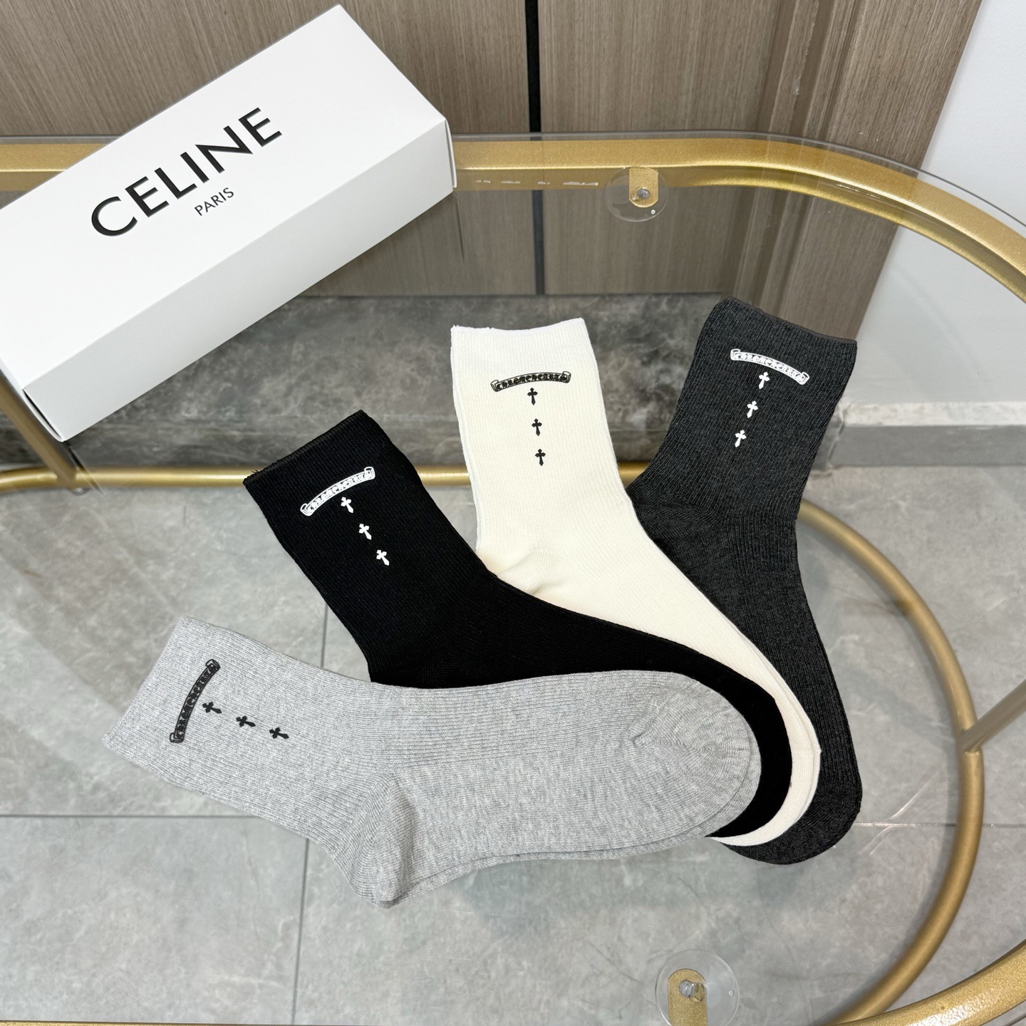 配包装【一盒四双】克罗心高版本 ～好看到爆炸 克罗心袜子🔥双针烫印中筒袜，超精致🔥🔥潮人必不能少的克罗心