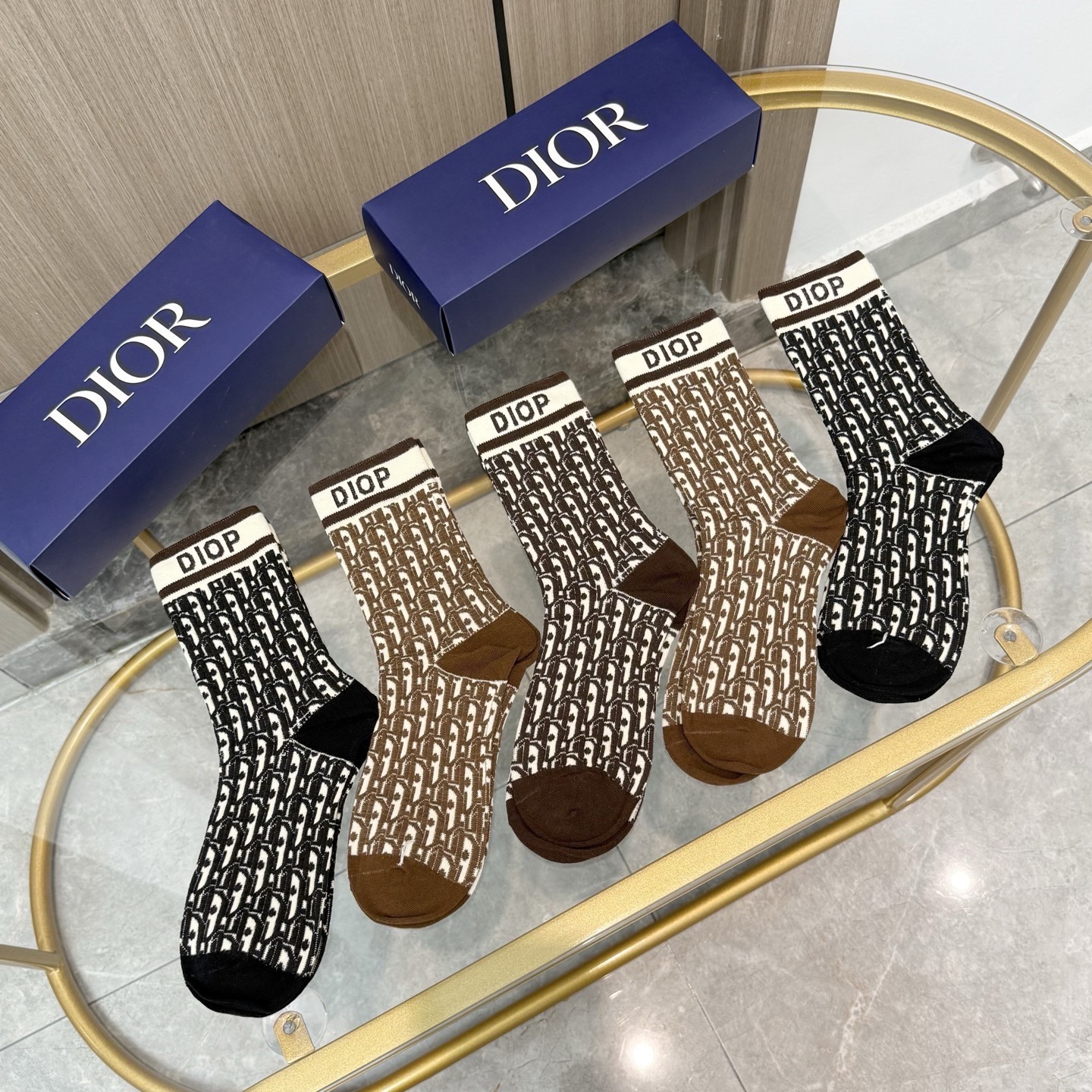 配包装【一盒五双】🌟欧美大牌 Dior迪奥 好看到爆炸欧美大牌高筒袜🔥男女款🌟潮人必不能少的专柜代购品质