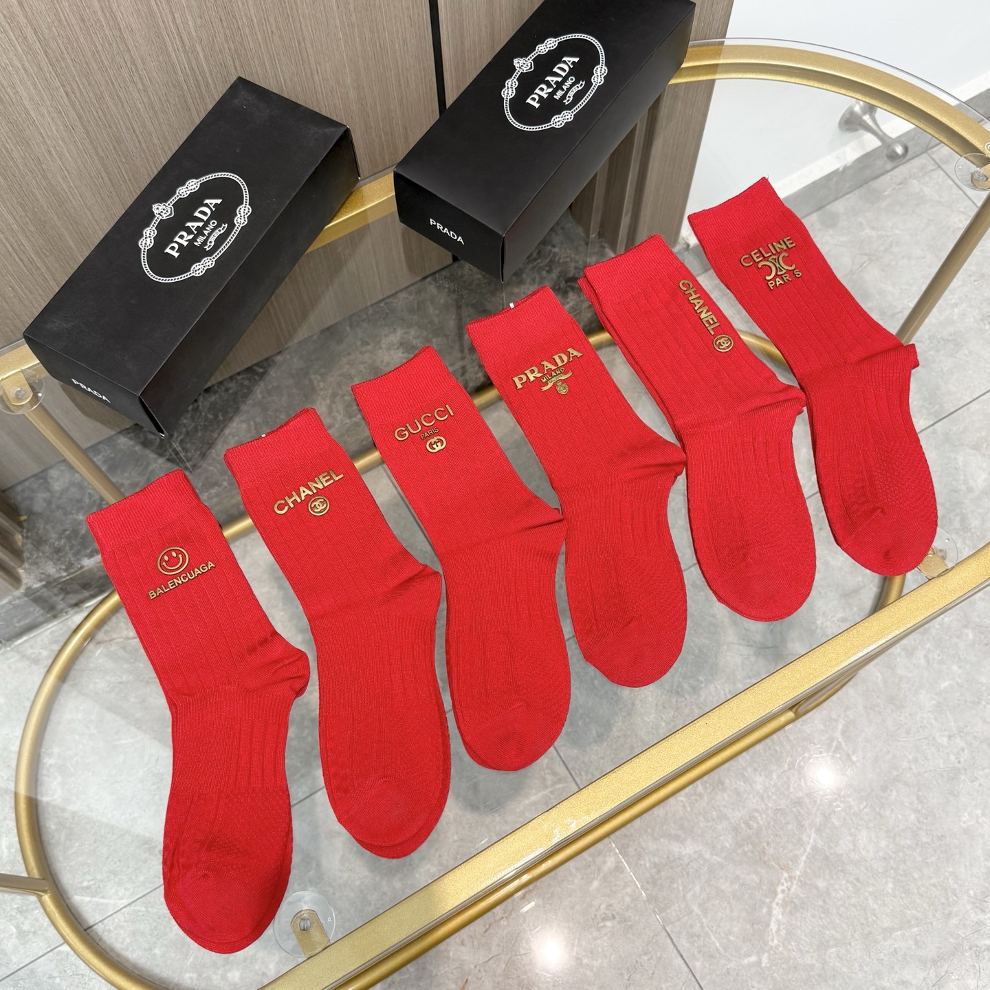配包装【一盒六双】✨欧美大牌🔥红红火火过年袜 💓官网同款字母饰品中长款袜子！罗口饰品品牌简称字母ins装