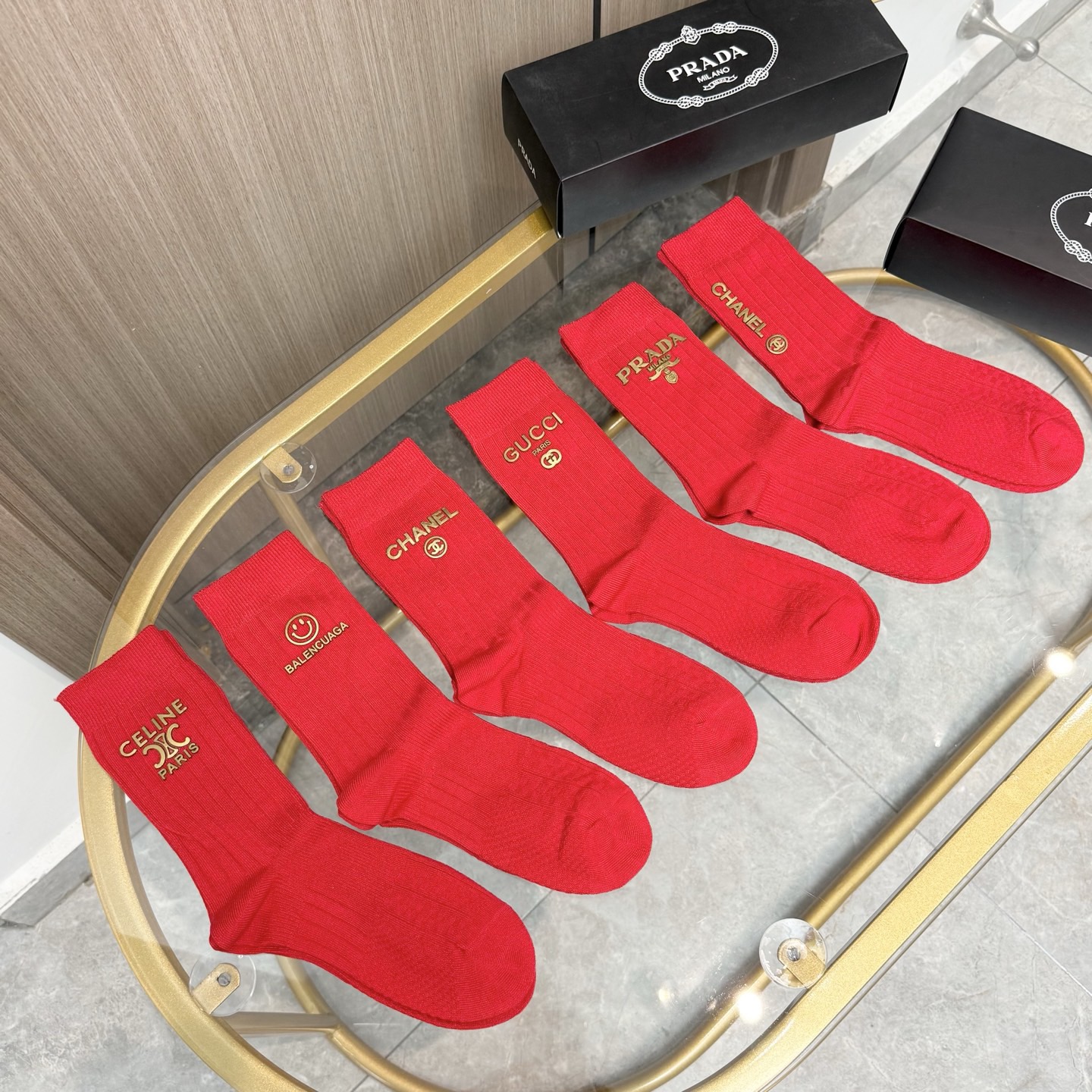 配包装【一盒六双】✨欧美大牌🔥红红火火过年袜 💓官网同款字母饰品中长款袜子！罗口饰品品牌简称字母ins装