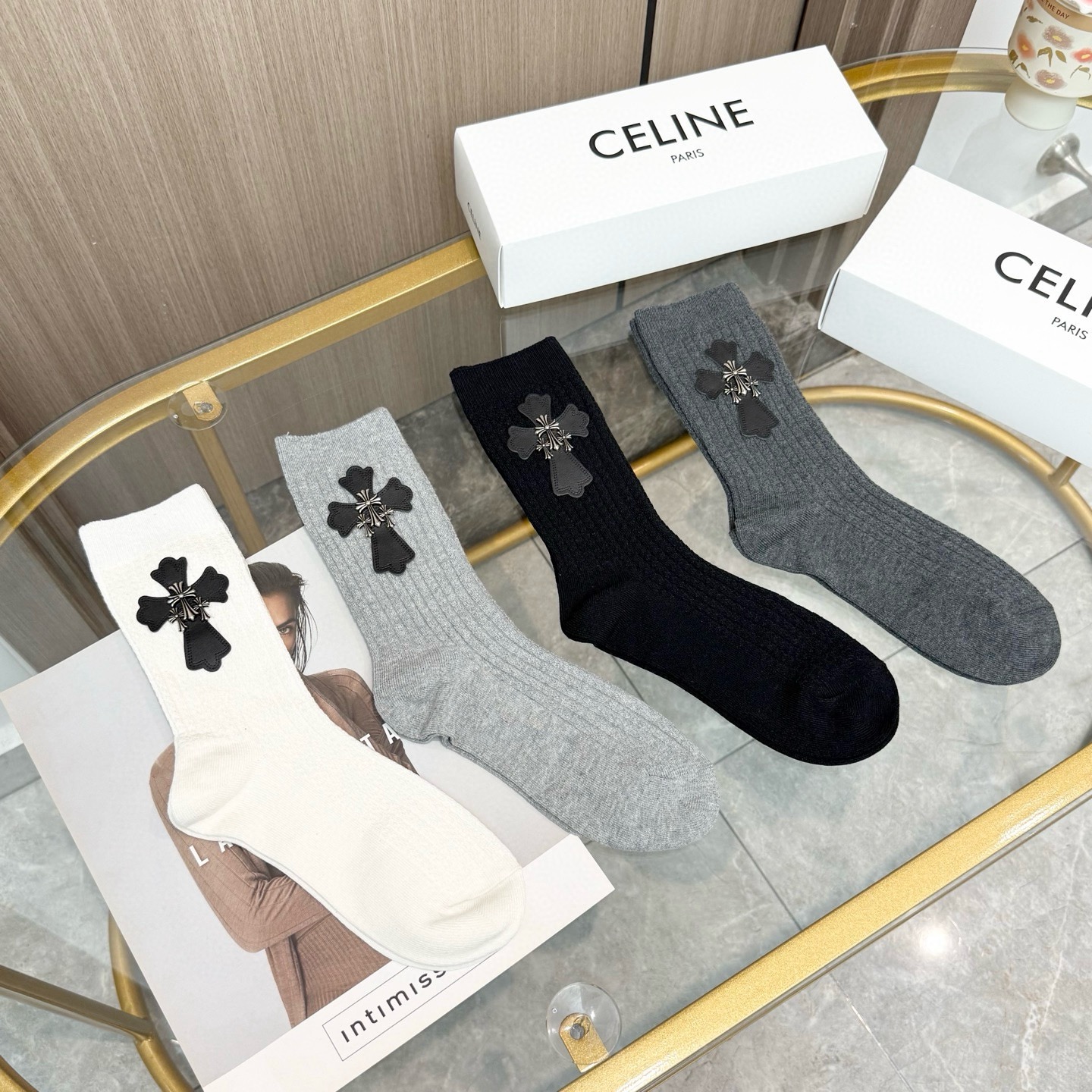 配包装【一盒四双】🌟克罗心 爆款高筒袜🌟高版本 ～好看到爆炸 欧美大牌高筒袜🔥🌟潮人必不能少的专柜代购品