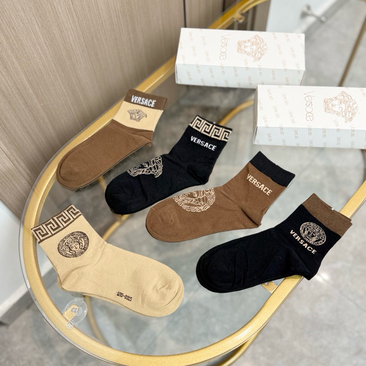 配包装【一盒五双】🌟欧美大牌 范思哲 好看到爆炸欧美大牌中筒袜🔥男款🌟潮人必不能少的专柜代购品质 短筒袜