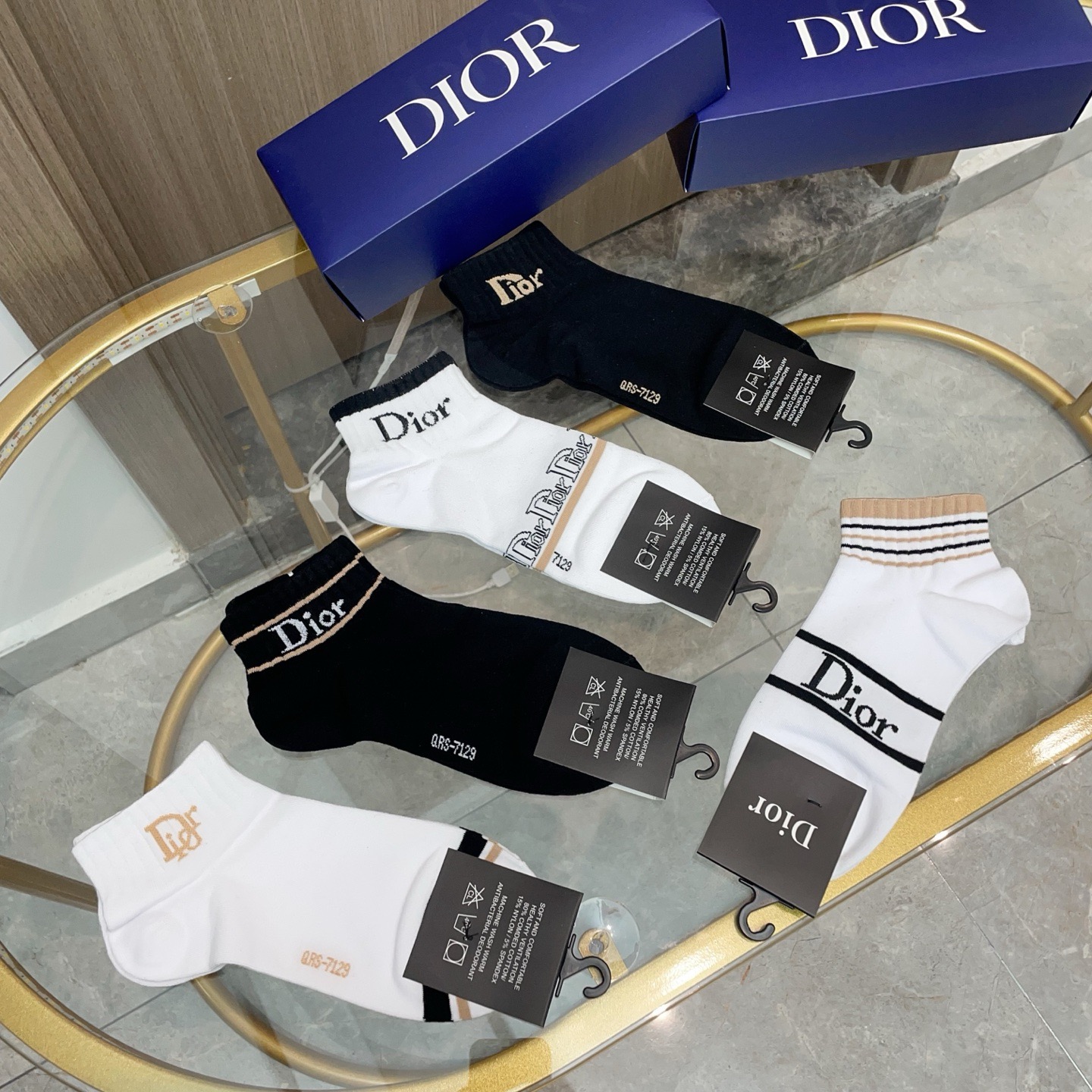 配包装【一盒五双】DIOR 迪奥ins超火爆小单品，Vintage 必备单品 短款🌟潮人必备 爆款，复古