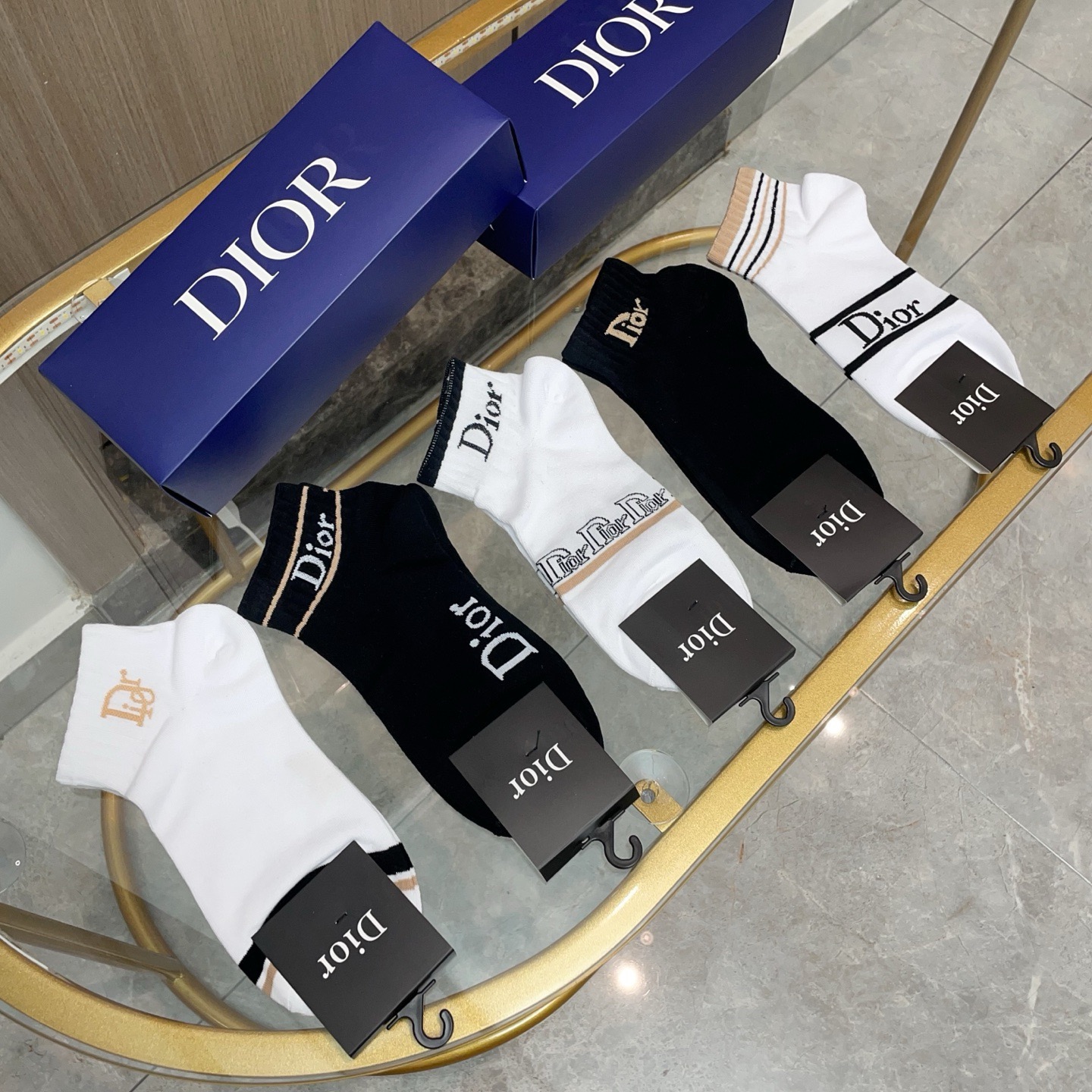 配包装【一盒五双】DIOR 迪奥ins超火爆小单品，Vintage 必备单品 短款🌟潮人必备 爆款，复古