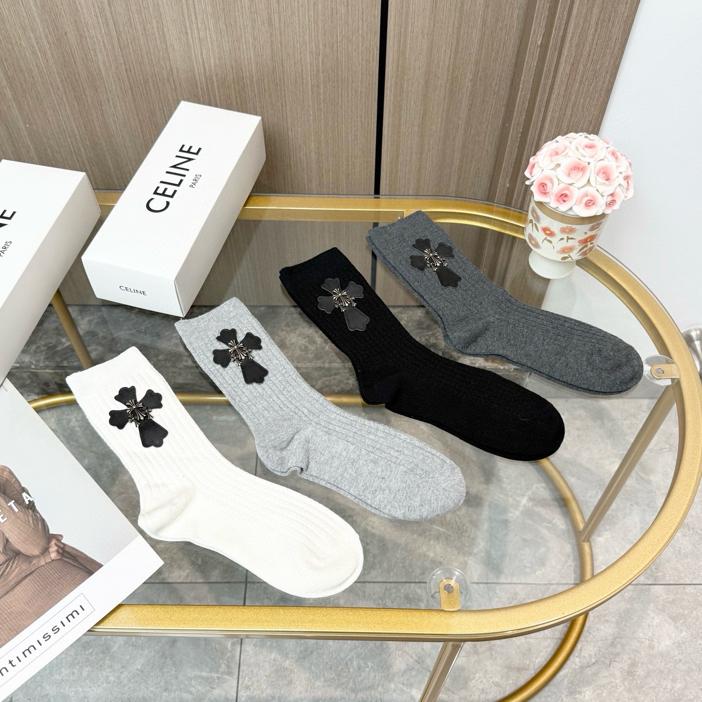 配包装【一盒四双】🌟克罗心 爆款高筒袜🌟高版本 ～好看到爆炸 欧美大牌高筒袜🔥🌟潮人必不能少的专柜代购品