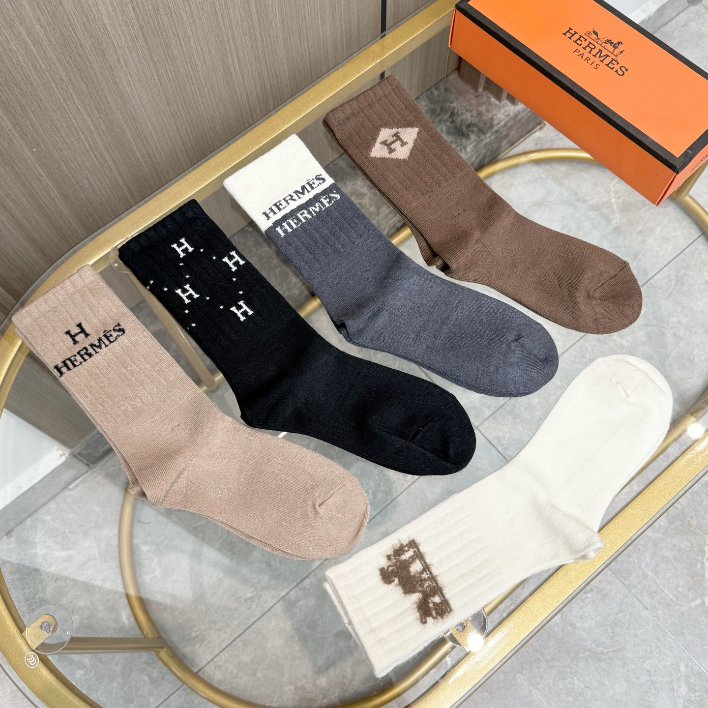配包装 【一盒五双】HERMER · 爱马仕经典中筒羊绒袜子❗️羊绒面料，专柜同步上新，袜身提花H品牌字