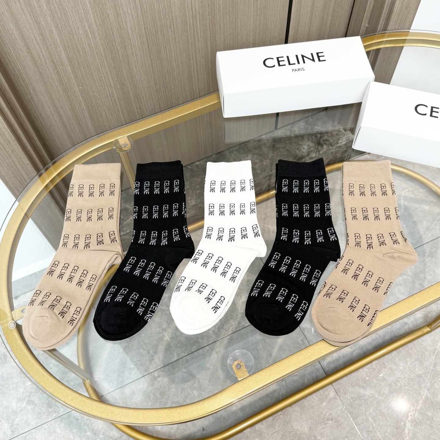 配包装【一盒四双】CELINE · 赛琳❗️高品质🔥超级爆款网红袜子❗️ce家官网同步刺绣字母中筒袜，i