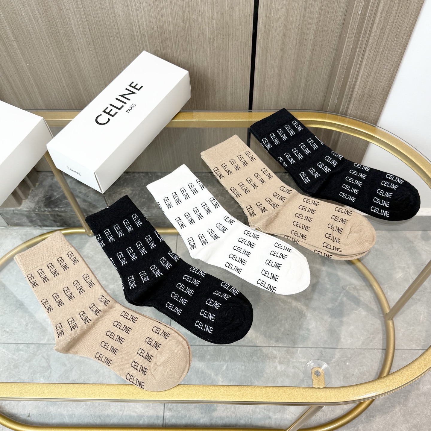 配包装【一盒四双】CELINE · 赛琳❗️高品质🔥超级爆款网红袜子❗️ce家官网同步刺绣字母中筒袜，i